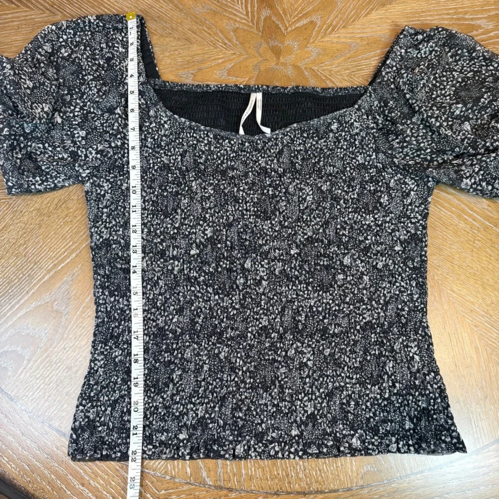 Anthropologie Aurelia Smocked‎ Shirt Puff Short Sleeve Black White Size Large